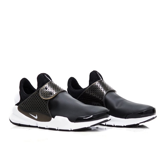 Nike Other - Nike Men's Size 11 Sock Dart SE